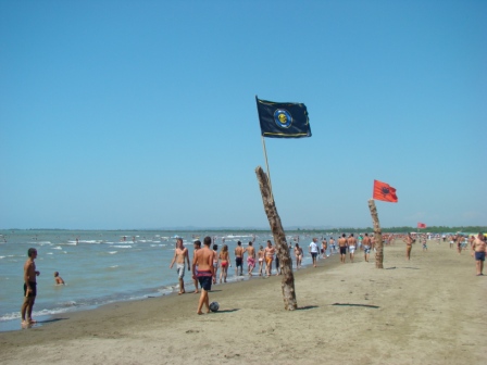 Ausstellung Skipetaren - Strand von Divijake - ALBANIEN